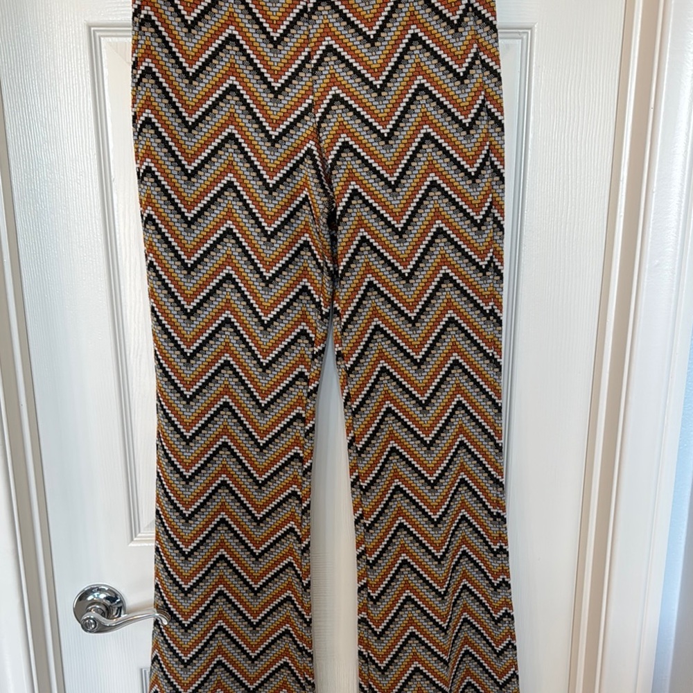 Urban outfitters Bryan pull on flare Chevron Patterned Women's Pants - Picture 3 of 9